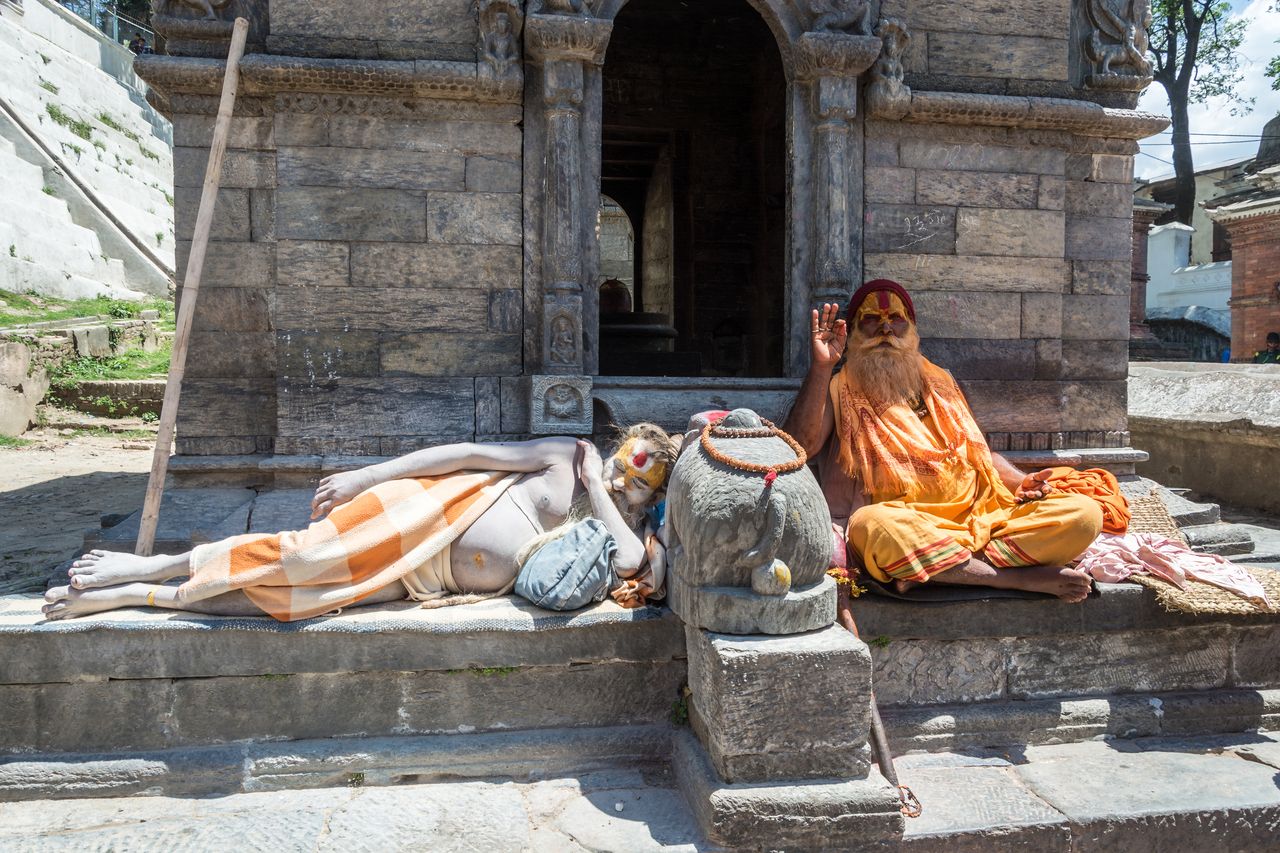Sadhus in der Tempelanlage Kathmandu