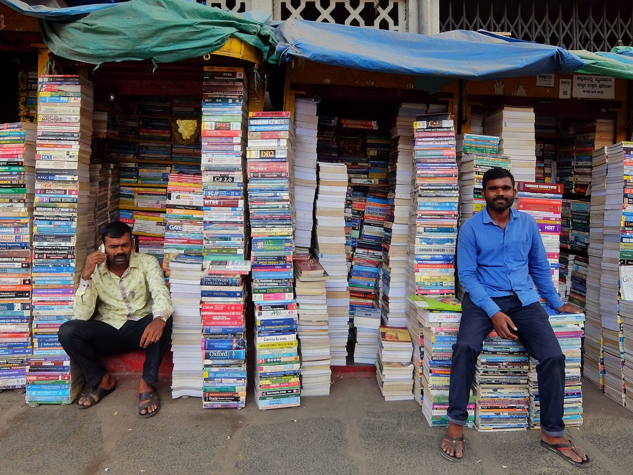 Gebrauchte Bücher zum Verkauf Street Side Book Store, Bangalore